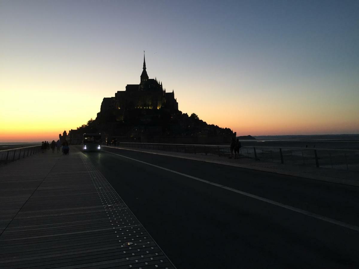Les Prairies Du Mont - Le Gite De La Chapelle Sougéal Dış mekan fotoğraf